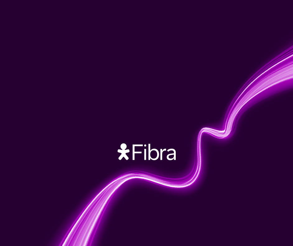 Logo do Vivo Fibra junto do rastro da fibra, sobre um fundo em púrpura escuro.