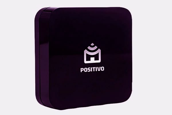 Imagem do Smart Controle Positivo Infravermelho Universal na cor preto. 